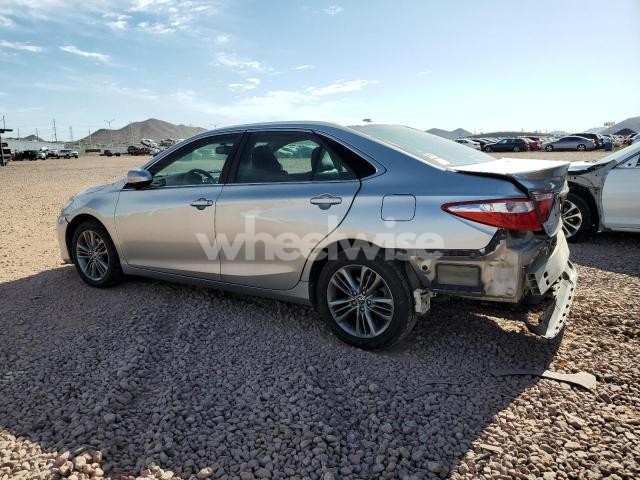 2015 TOYOTA CAMRY LE (VIN 4T1BF1FKXFU905459) main photo