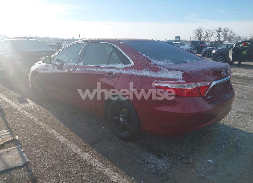 Photo 3 of 2015 Toyota Camry LE (VIN 4T1BF1FKXFU912007)