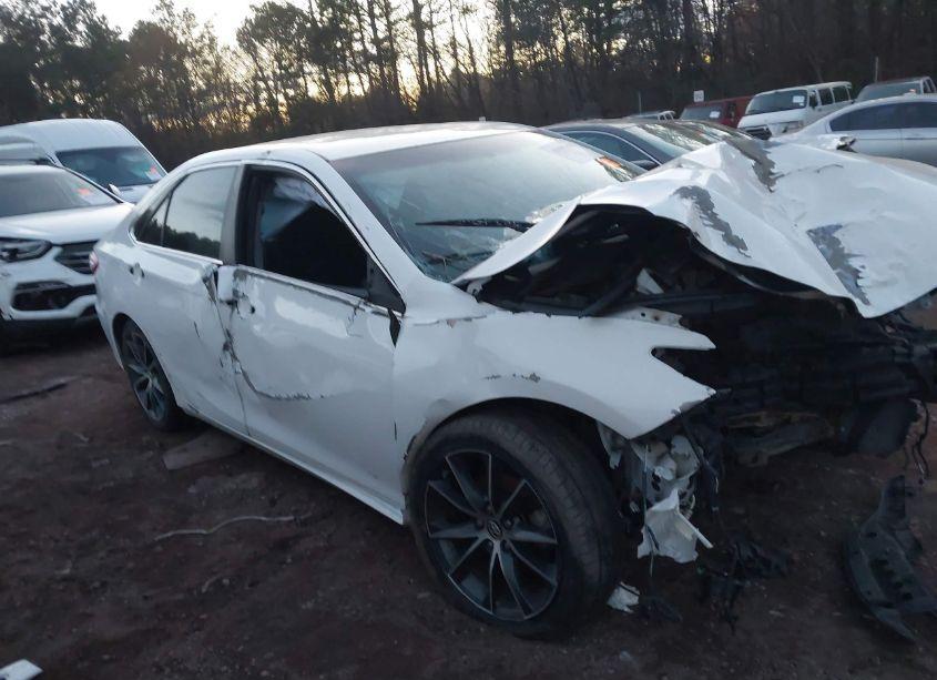 Photo 18 of 2015 Toyota Camry XSE (VIN 4T1BF1FKXFU954046)