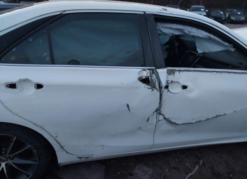 Photo 19 of 2015 Toyota Camry XSE (VIN 4T1BF1FKXFU954046)