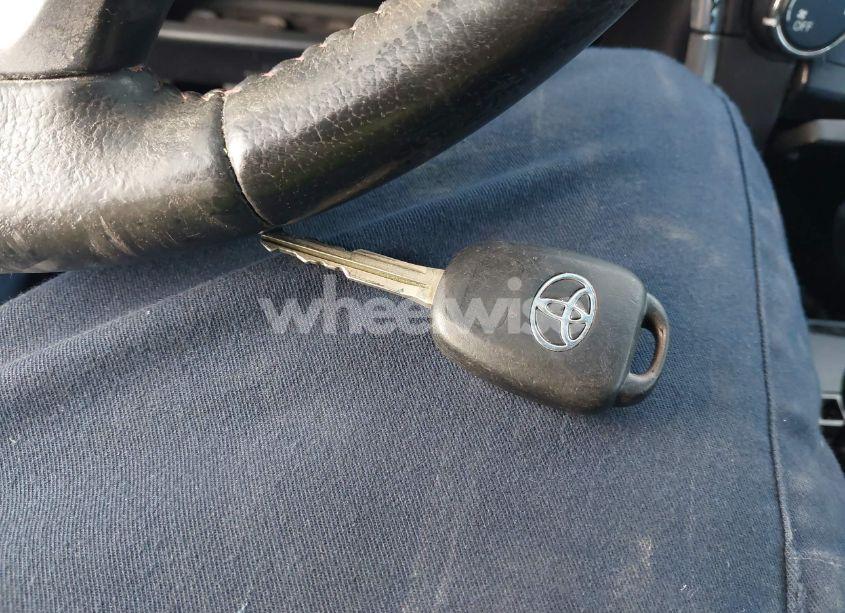 Photo 11 of 2015 Toyota Camry SE (VIN 4T1BF1FKXFU985409)