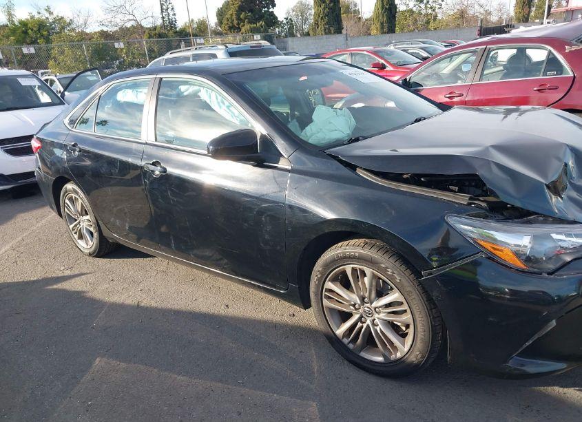 Photo 13 of 2015 Toyota Camry SE (VIN 4T1BF1FKXFU989427)