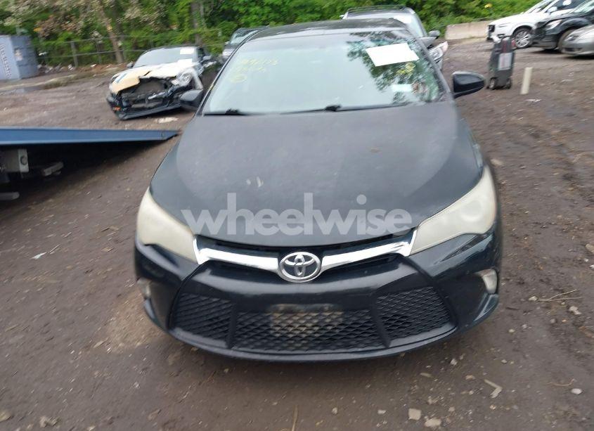 Photo 12 of 2015 Toyota Camry SE (VIN 4T1BF1FKXFU993736)