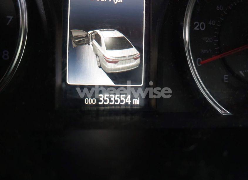 Photo 15 of 2015 Toyota Camry SE (VIN 4T1BF1FKXFU993736)