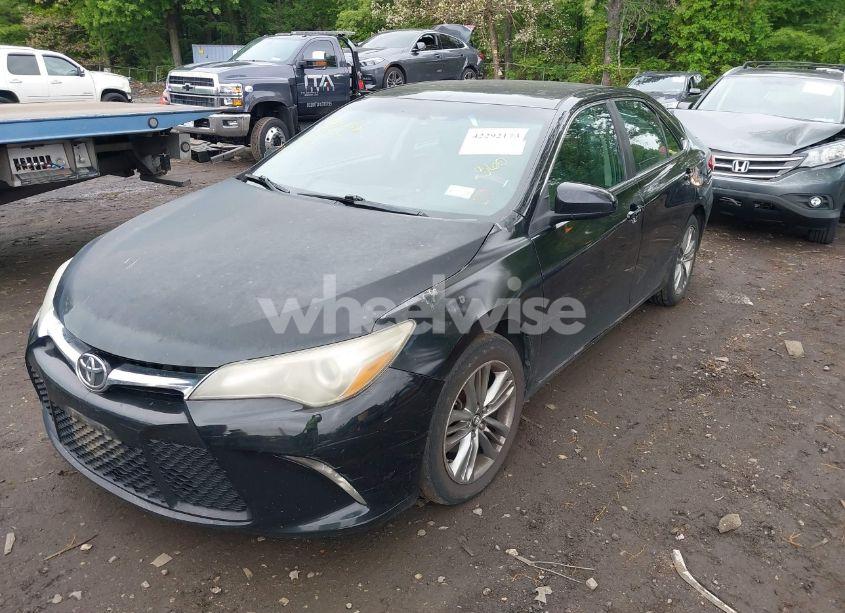 Photo 6 of 2015 Toyota Camry SE (VIN 4T1BF1FKXFU993736)
