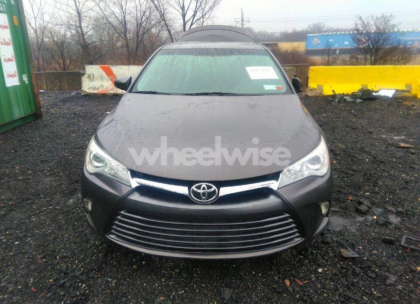 Photo 12 of 2016 Toyota Camry SE (VIN 4T1BF1FKXGU132669)