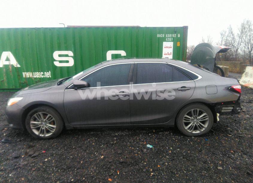 Photo 14 of 2016 Toyota Camry SE (VIN 4T1BF1FKXGU132669)