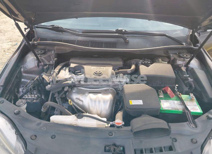 Photo 10 of 2016 Toyota Camry SE (VIN 4T1BF1FKXGU134048)