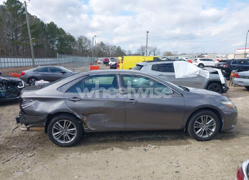 Photo 14 of 2016 Toyota Camry SE (VIN 4T1BF1FKXGU134048)