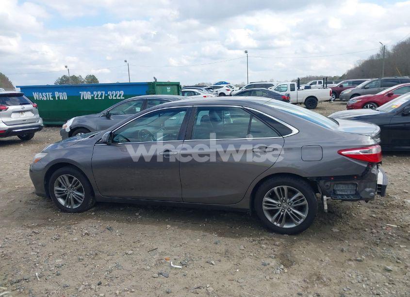 Photo 15 of 2016 Toyota Camry SE (VIN 4T1BF1FKXGU134048)