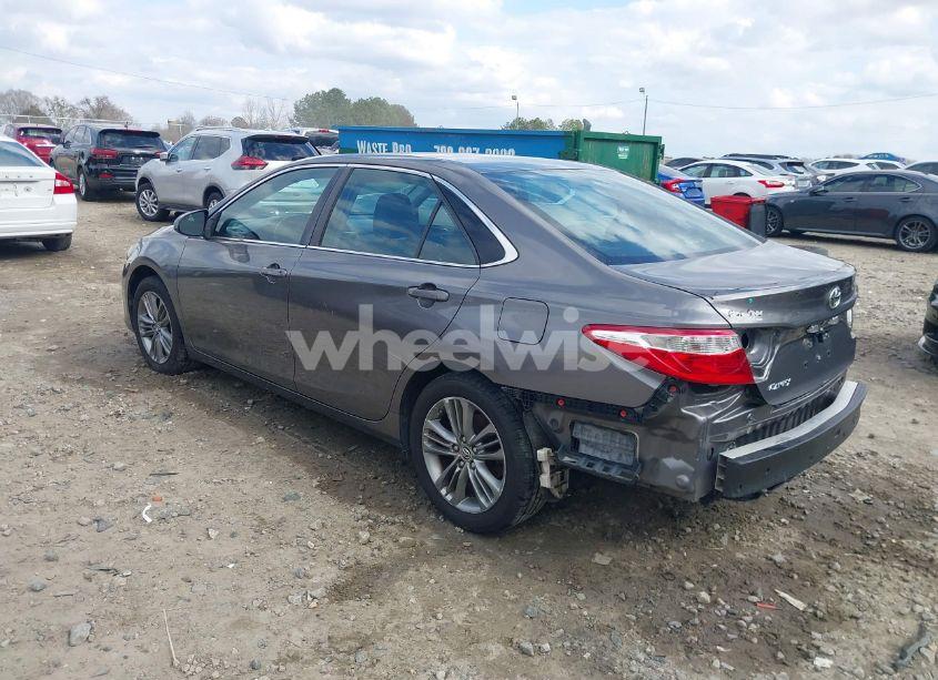 Photo 3 of 2016 Toyota Camry SE (VIN 4T1BF1FKXGU134048)