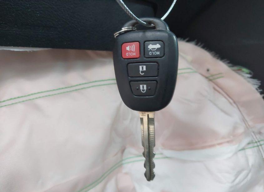 Photo 11 of 2016 Toyota Camry SE (VIN 4T1BF1FKXGU138911)