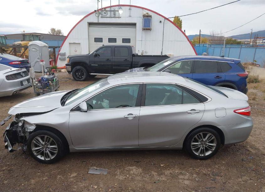 Photo 15 of 2016 Toyota Camry SE (VIN 4T1BF1FKXGU138911)