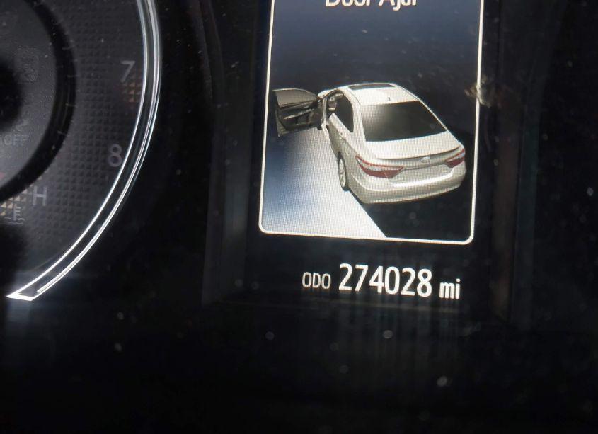 Photo 16 of 2016 Toyota Camry SE (VIN 4T1BF1FKXGU138911)