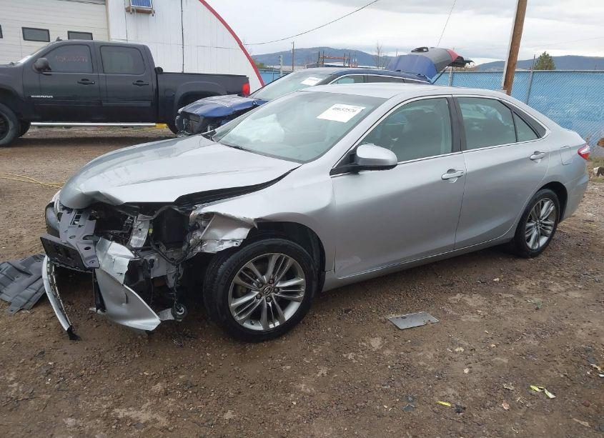 Photo 2 of 2016 Toyota Camry SE (VIN 4T1BF1FKXGU138911)