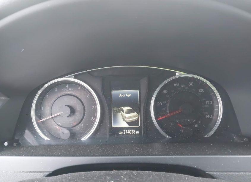 Photo 7 of 2016 Toyota Camry SE (VIN 4T1BF1FKXGU138911)