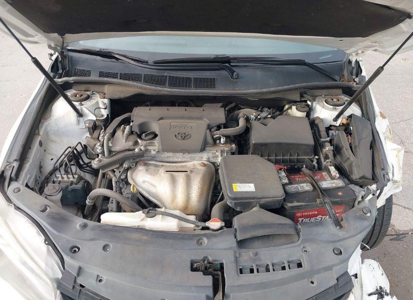 Photo 10 of 2016 Toyota Camry SE (VIN 4T1BF1FKXGU148662)