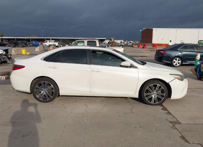 Photo 13 of 2016 Toyota Camry SE (VIN 4T1BF1FKXGU148662)