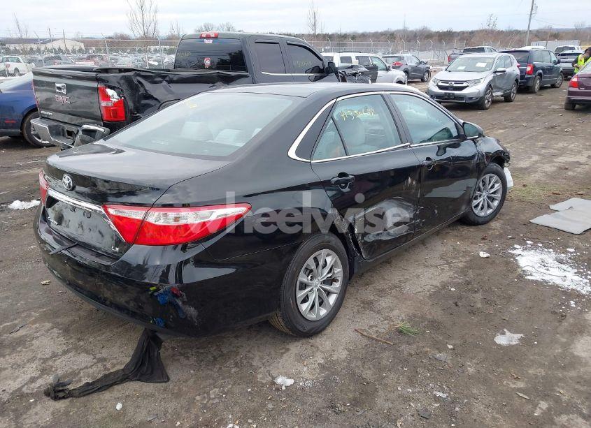 Photo 4 of 2016 Toyota Camry LE (VIN 4T1BF1FKXGU155529)