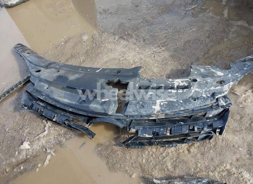 Photo 12 of 2016 Toyota Camry XSE (VIN 4T1BF1FKXGU162139)