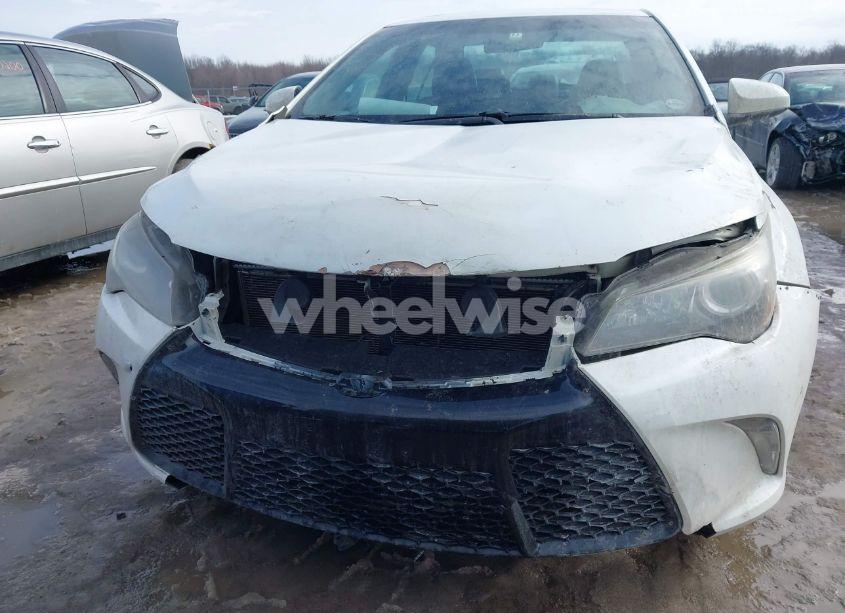 Photo 13 of 2016 Toyota Camry XSE (VIN 4T1BF1FKXGU162139)