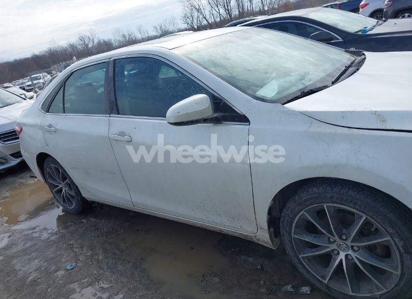 Photo 14 of 2016 Toyota Camry XSE (VIN 4T1BF1FKXGU162139)