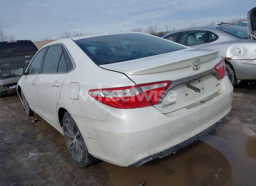 Photo 3 of 2016 Toyota Camry XSE (VIN 4T1BF1FKXGU162139)