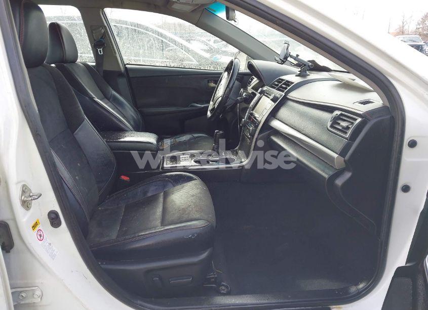 Photo 5 of 2016 Toyota Camry XSE (VIN 4T1BF1FKXGU162139)