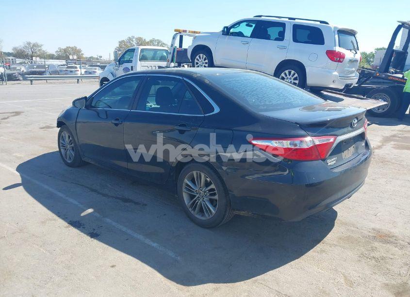 Photo 3 of 2016 Toyota Camry SE (VIN 4T1BF1FKXGU165137)