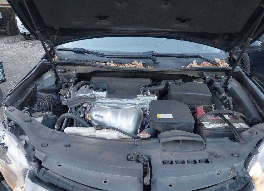 Photo 10 of 2016 Toyota Camry SE (VIN 4T1BF1FKXGU176459)