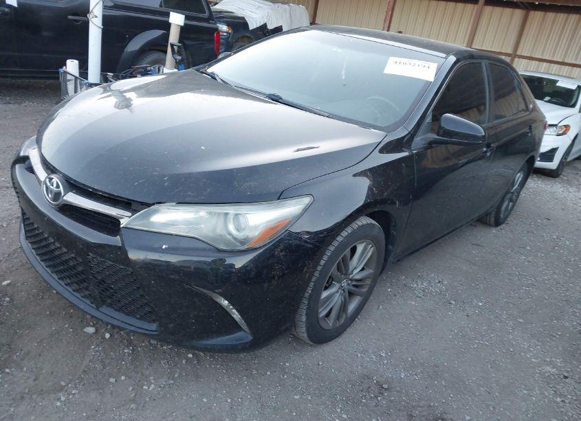 Photo 2 of 2016 Toyota Camry SE (VIN 4T1BF1FKXGU176459)