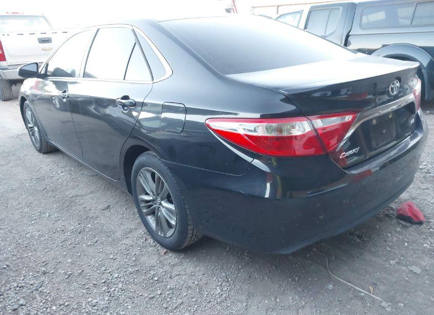 Photo 3 of 2016 Toyota Camry SE (VIN 4T1BF1FKXGU176459)