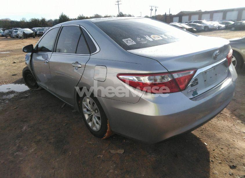Photo 3 of 2016 Toyota Camry LE (VIN 4T1BF1FKXGU178180)