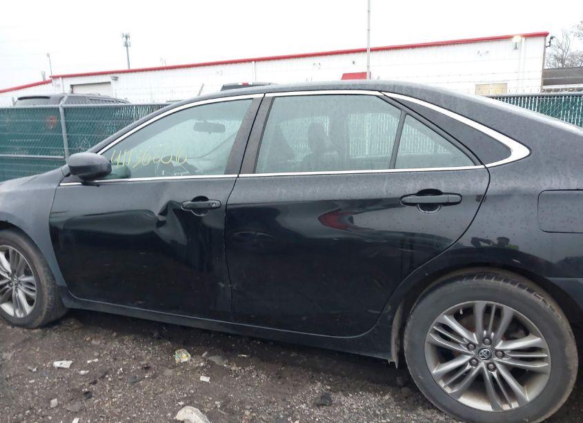 Photo 14 of 2016 Toyota Camry SE (VIN 4T1BF1FKXGU183637)