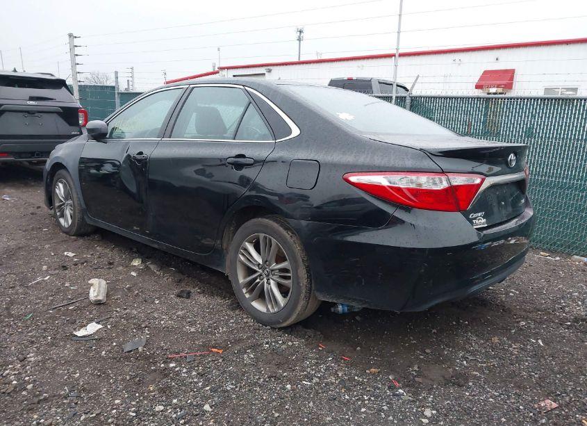 Photo 3 of 2016 Toyota Camry SE (VIN 4T1BF1FKXGU183637)