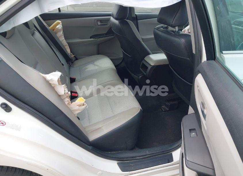 Photo 8 of 2016 Toyota Camry SE (VIN 4T1BF1FKXGU197862)