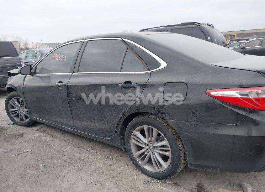 Photo 15 of 2016 Toyota Camry SE (VIN 4T1BF1FKXGU208200)