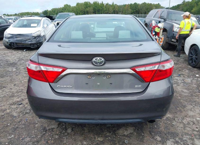 Photo 16 of 2016 Toyota Camry SE (VIN 4T1BF1FKXGU209797)