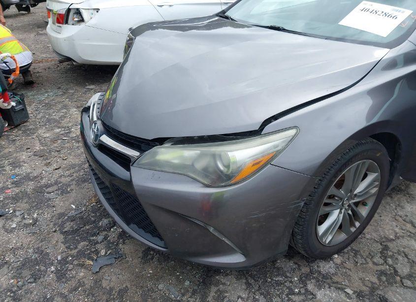 Photo 17 of 2016 Toyota Camry SE (VIN 4T1BF1FKXGU209797)