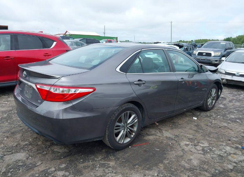 Photo 4 of 2016 Toyota Camry SE (VIN 4T1BF1FKXGU209797)