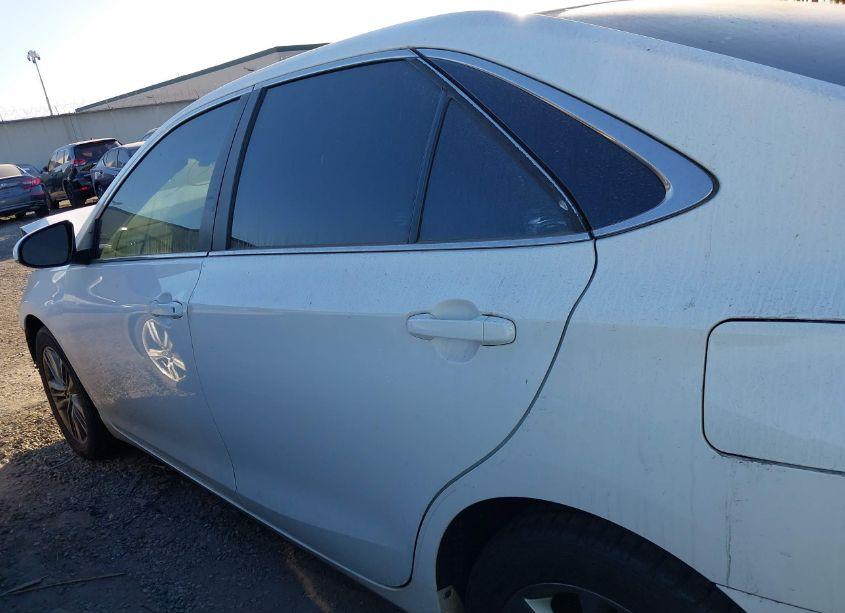 Photo 15 of 2016 Toyota Camry SE (VIN 4T1BF1FKXGU212635)