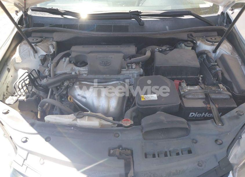 Photo 10 of 2016 Toyota Camry SE (VIN 4T1BF1FKXGU221531)