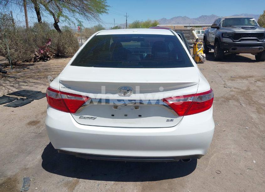 Photo 16 of 2016 Toyota Camry SE (VIN 4T1BF1FKXGU221531)