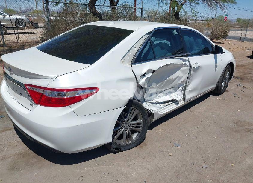 Photo 4 of 2016 Toyota Camry SE (VIN 4T1BF1FKXGU221531)