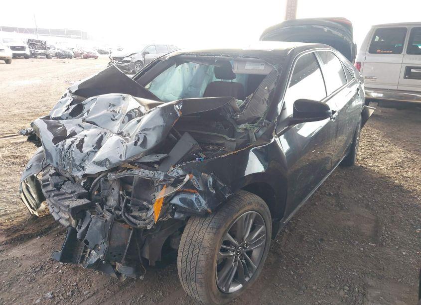 Photo 2 of 2016 Toyota Camry SE (VIN 4T1BF1FKXGU233727)