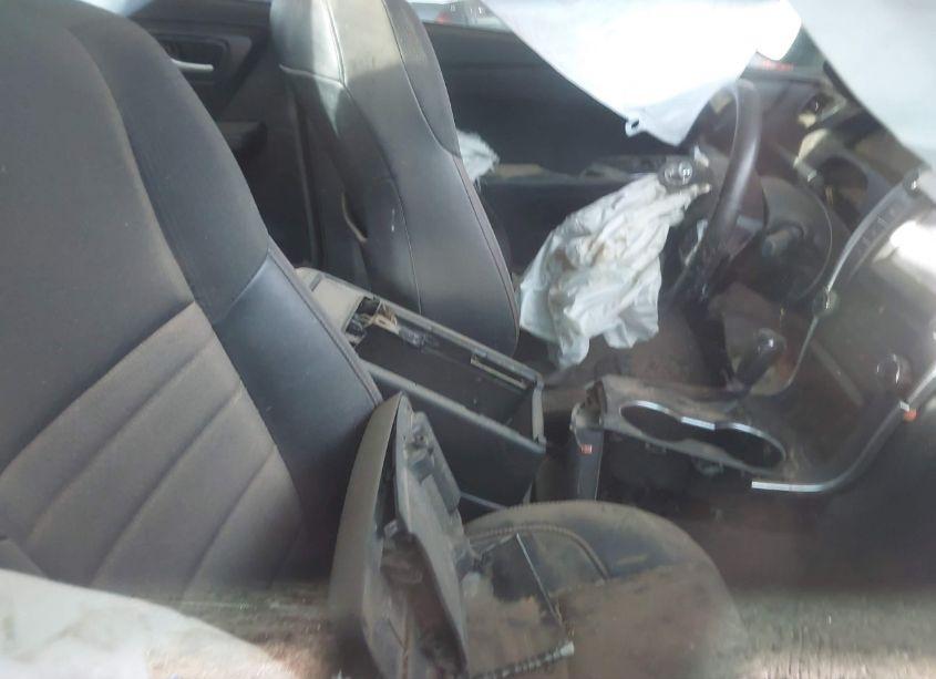 Photo 5 of 2016 Toyota Camry SE (VIN 4T1BF1FKXGU233727)