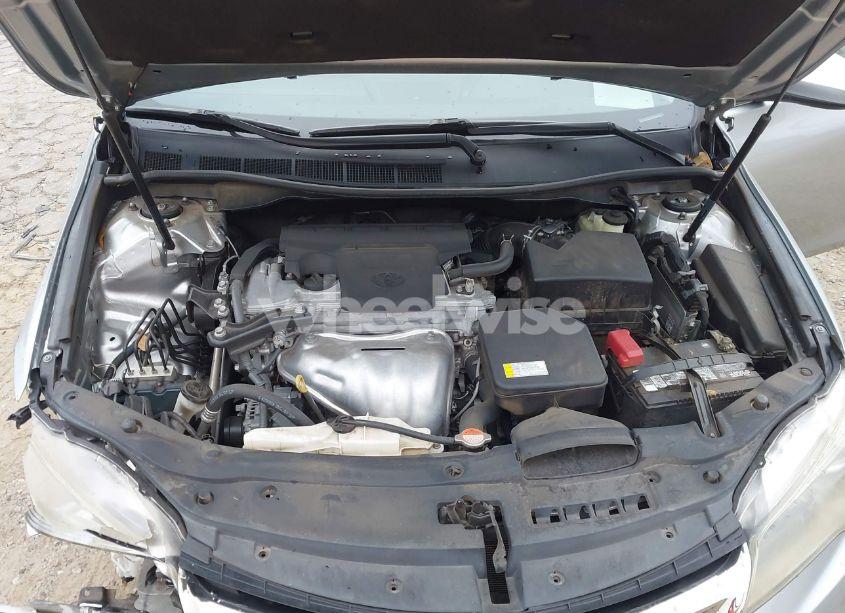 Photo 10 of 2016 Toyota Camry SE (VIN 4T1BF1FKXGU238734)