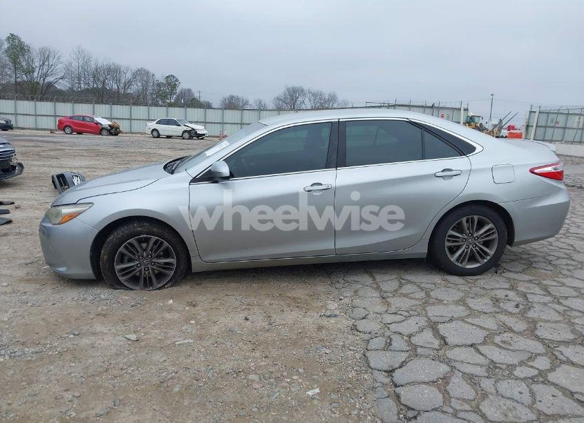 Photo 14 of 2016 Toyota Camry SE (VIN 4T1BF1FKXGU238734)