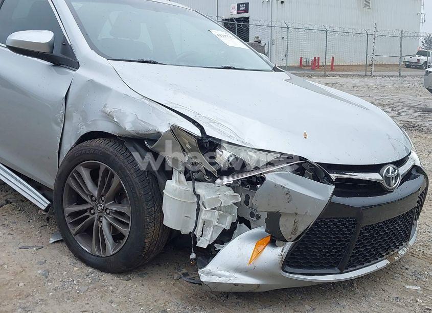 Photo 6 of 2016 Toyota Camry SE (VIN 4T1BF1FKXGU238734)