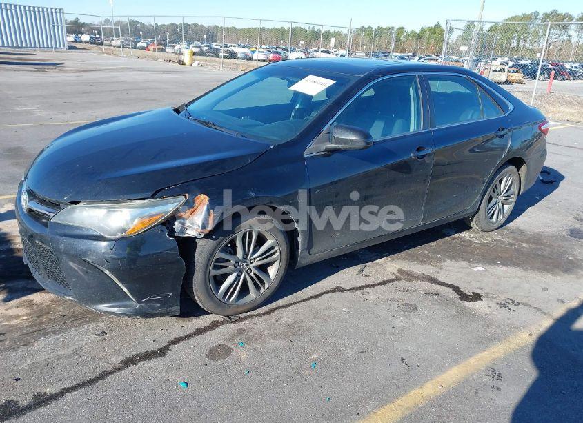 Photo 2 of 2016 Toyota Camry SE (VIN 4T1BF1FKXGU242458)